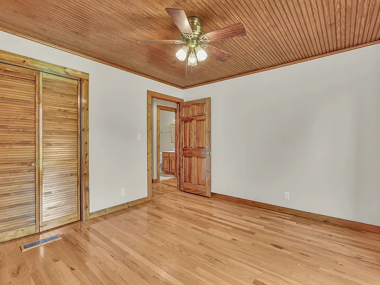 777 Helton Dr — Photo 17
