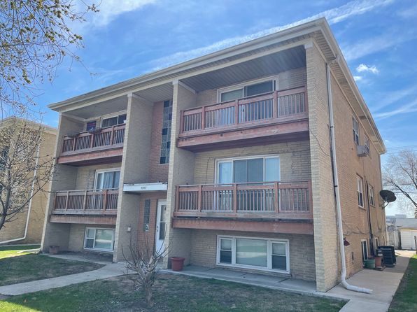 5907 W 79th St #2W, Burbank, IL 60459
