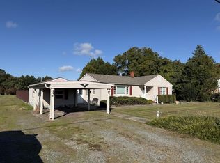 65 Hacks Neck Rd, Heathsville, VA 22473