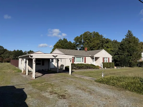 65 Hacks Neck Rd, Heathsville, VA 22473