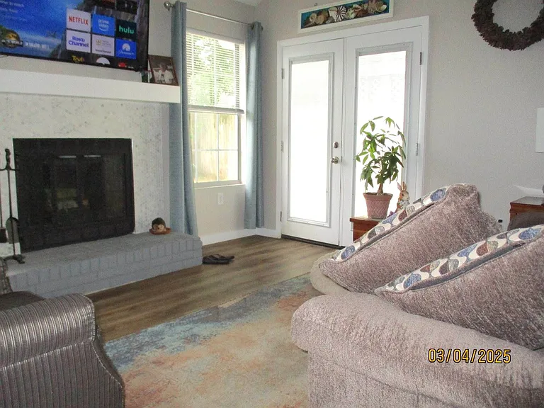 407 Adam St NW — Photo 7
