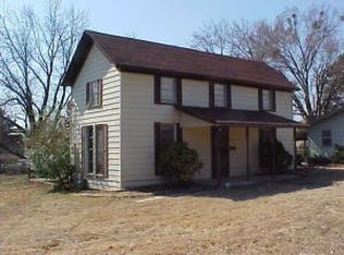 1503 W Cherry St, Clarksville, AR 72830