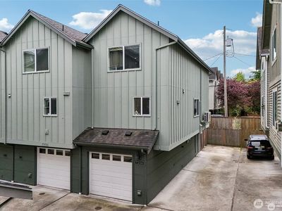 725 N 94th Street #A, Seattle, WA, 98103
