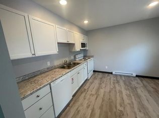 1908 Jefferson St APT 2, Duluth, MN 55812