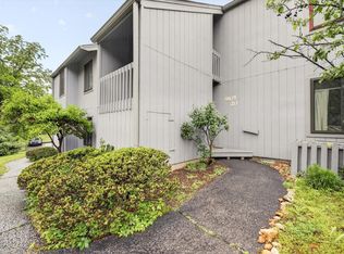 9105 S Pointe Ridge Ln #20, Bloomington, IN 47401