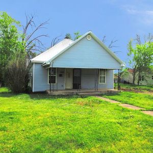 206 N Quincy St, Commerce, OK, 74339