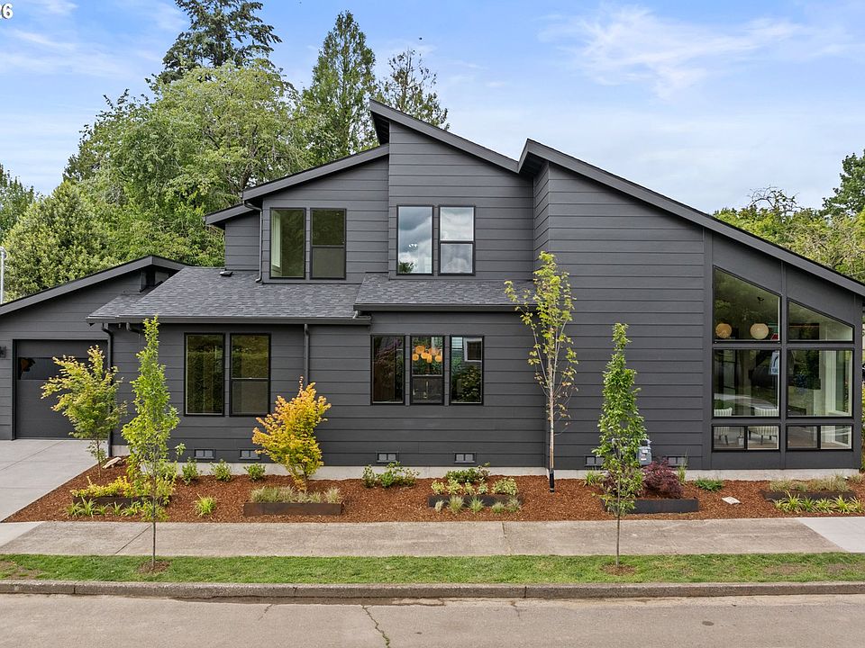 1st image of 4011 NE 17th Ave