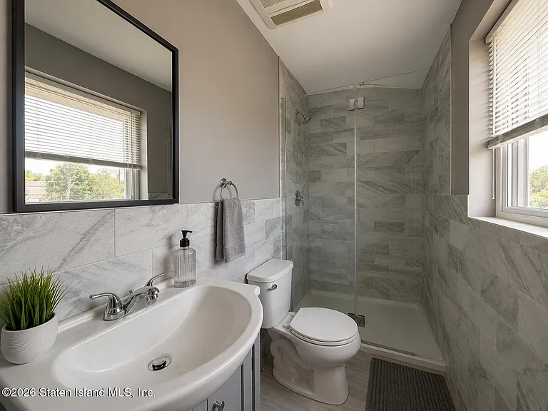 2981 Hylan Blvd — Photo 17