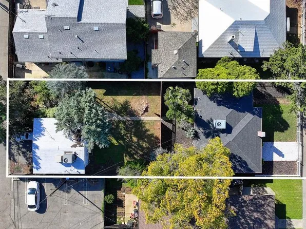 B 125 1/2 St, Roseville, CA 95678