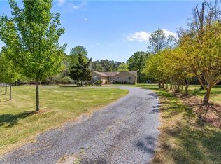 1905 Hallmark Way, Chesapeake, VA 23323