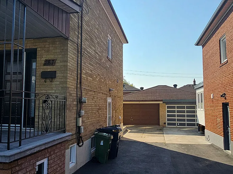 187 Epsom Downs Dr #MAIN — Photo 23