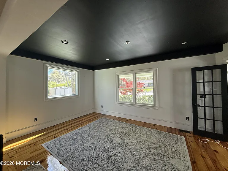 605 Farrelly Ave — Photo 8