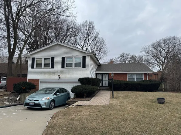 2309 Malik Ct, Glenview, IL 60025