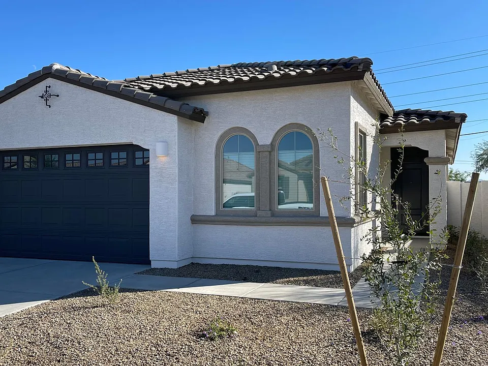 12377 W Glenn Dr