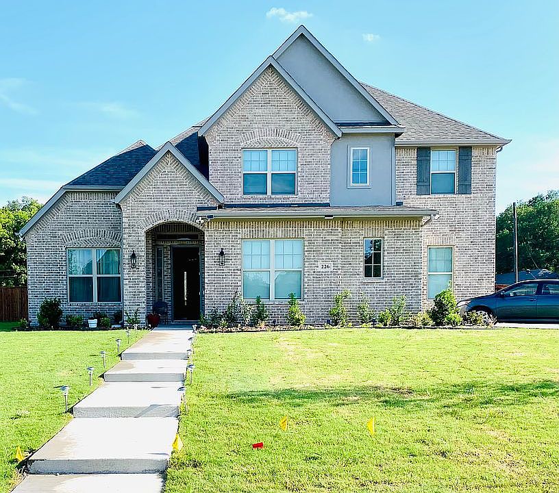 1st image of 226 Longwood Dr