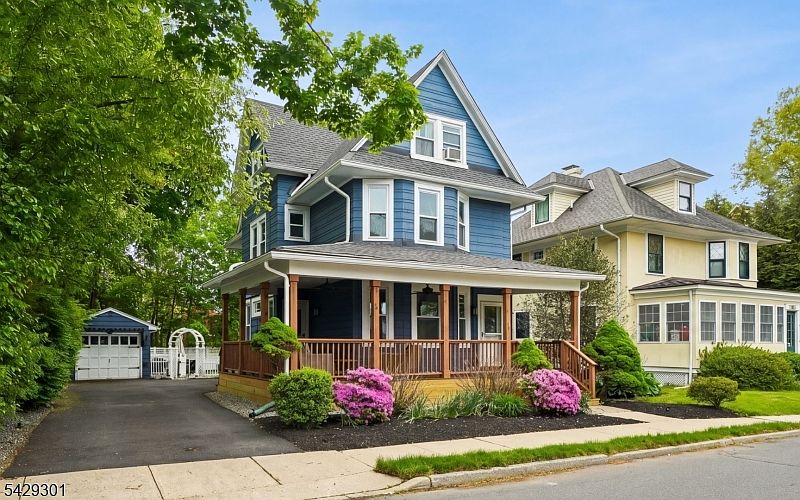 1st image of 12 Rosedale Ave