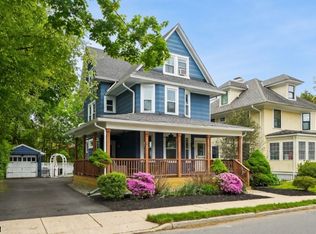 12 Rosedale Ave, Morris Plains, NJ 07950