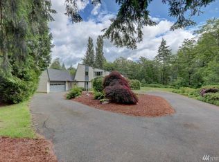 6716 Vista Dr, Ferndale, WA 98248