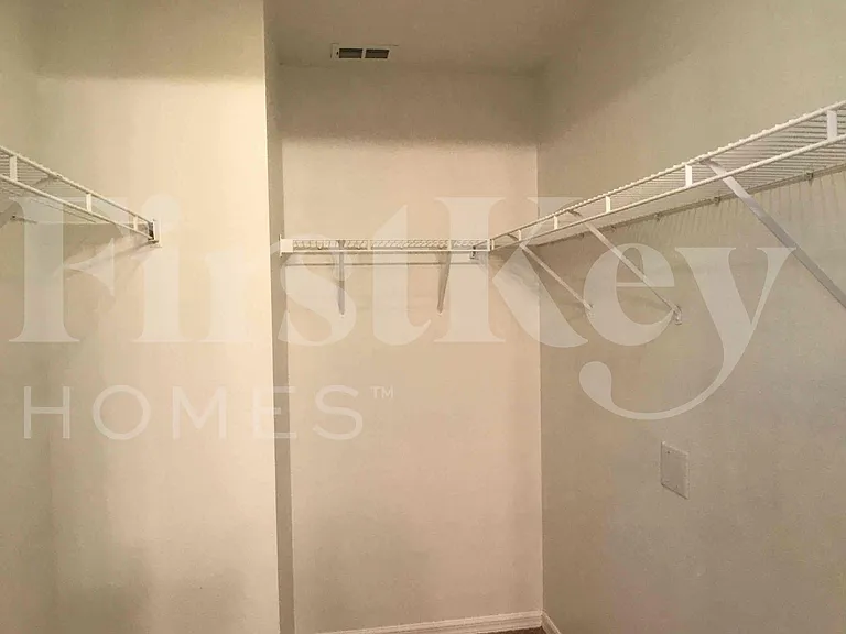 1736 W Pine St — Photo 20