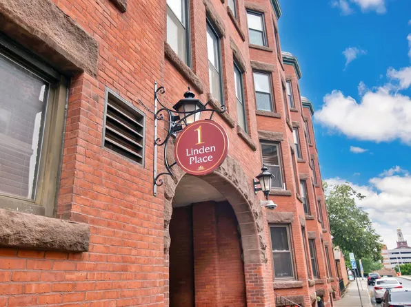 1 Linden Place #201, Hartford, CT 06106