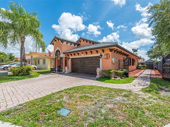 3rd image of 8840 NW 142nd St