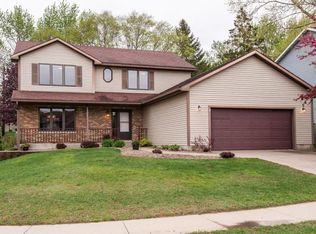 1109 Knoll Ct NW, Rochester, MN 55901