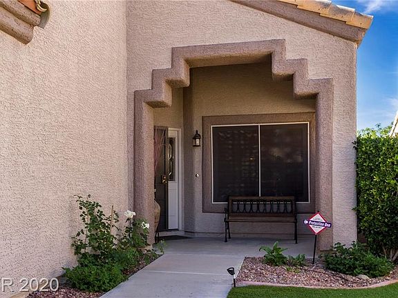 5th image of 2637 White Pine Dr