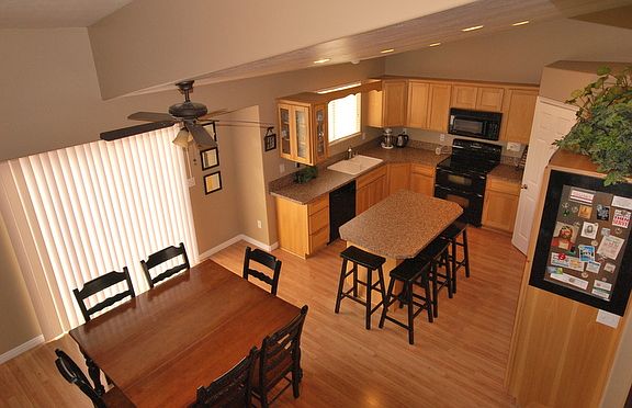 Kitchen/dining area