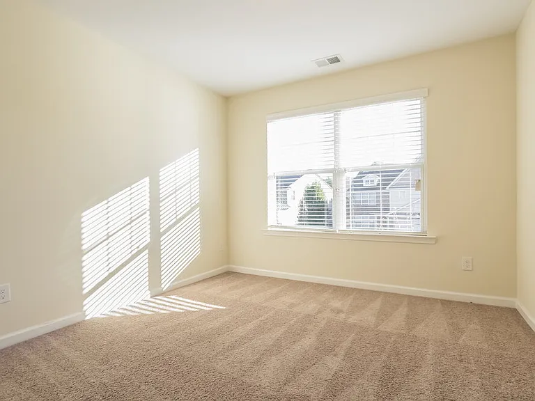 308 Darbys Run Ct — Photo 13