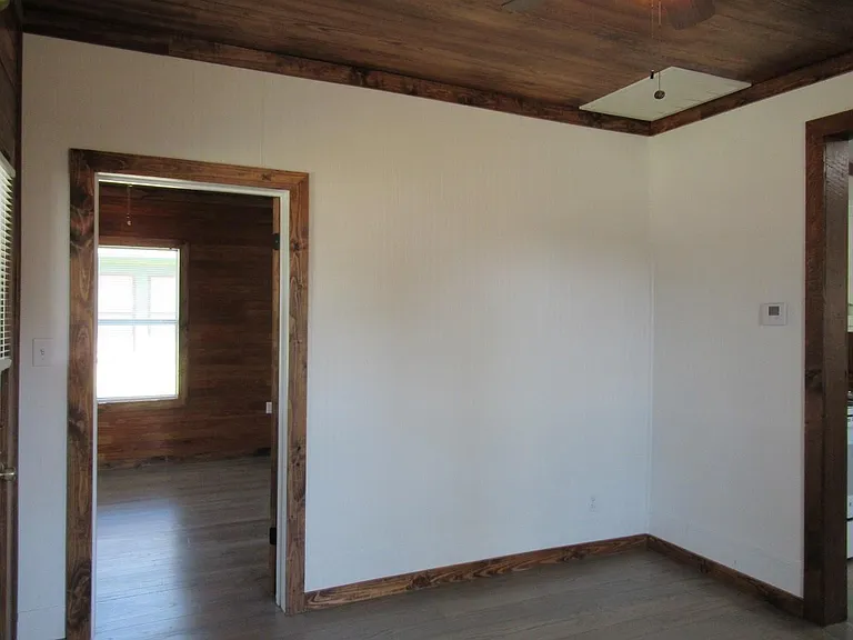 1601 W Main St — Photo 10