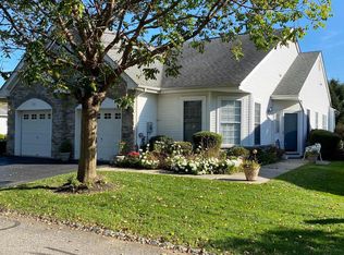 110 Caitlin Ln, Hamilton, NJ 08691
