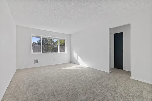 Green Tree Apartments Photo 1