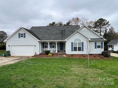 125 Silver Birch Ln, Mount Holly, NC, 28120
