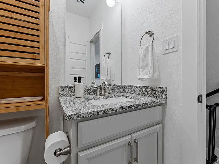 10930 Brambling Wood Dr — Photo 35