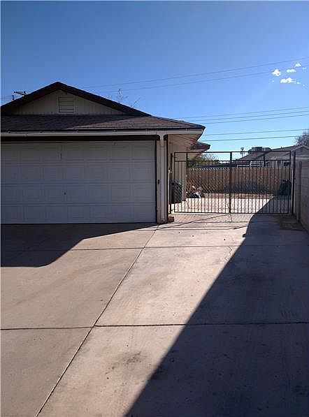 2nd image of 4444 Sunrise Ave