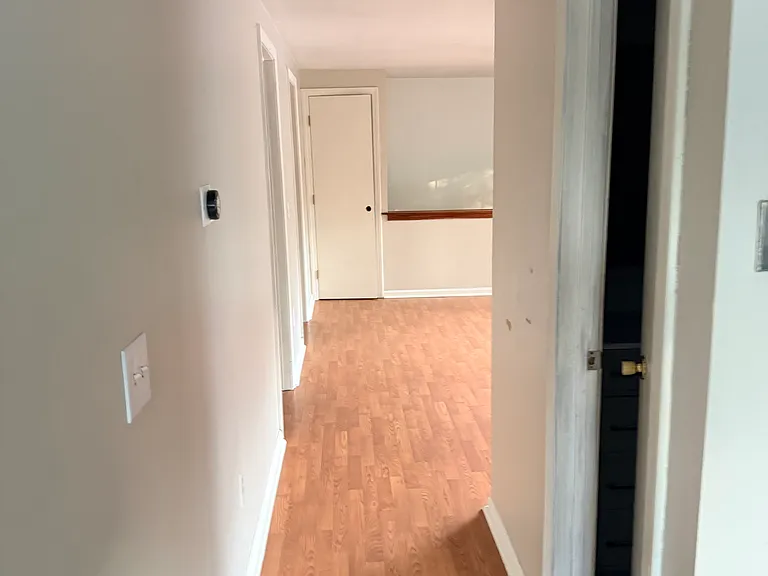 4 Ray St — Photo 10