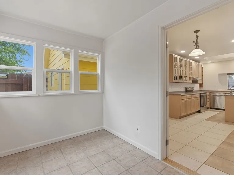 8111 E Briarwood Blvd — Photo 22