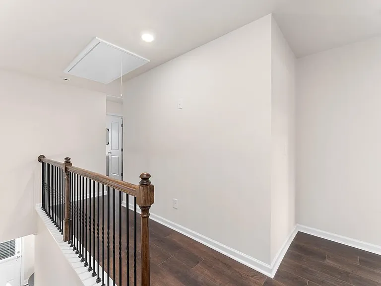 4122 Fulson Dr — Photo 30