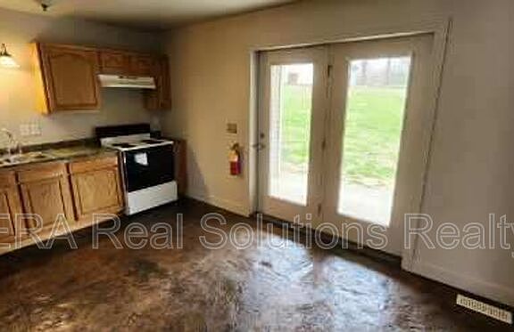 5th image of 111-115 E Lilley Ave #113