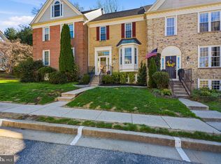 11928 Thurloe Dr, Lutherville Timonium, MD 21093