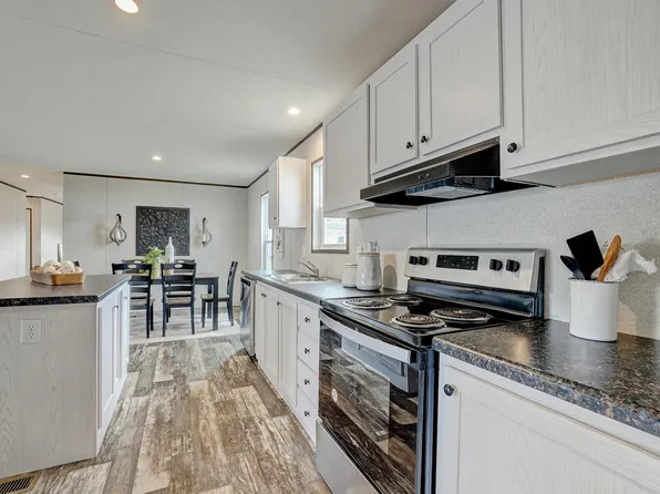 7601 Daffan Ln Trailer 172, Austin, TX 78724