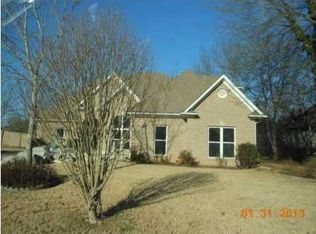 213 Lake Forest Way, Maylene, AL 35114