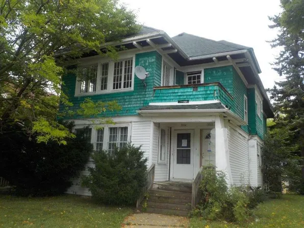 3002 North 39th STREET #3004, Milwaukee, WI 53210