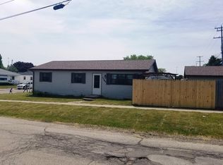 1105 35th St, Kenosha, WI 53140