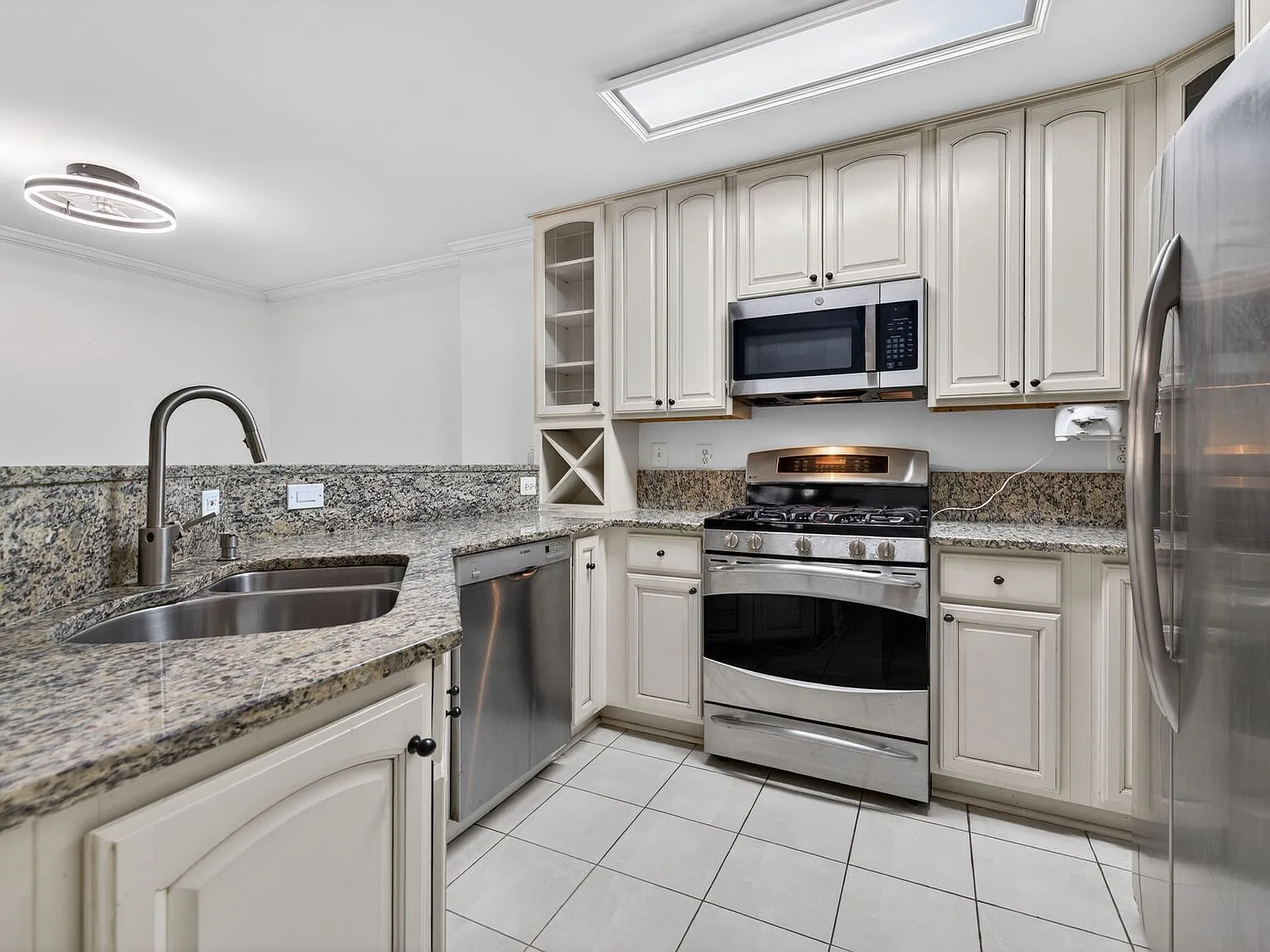 18809 Sparkling Water Drive - T-3 — Photo 3