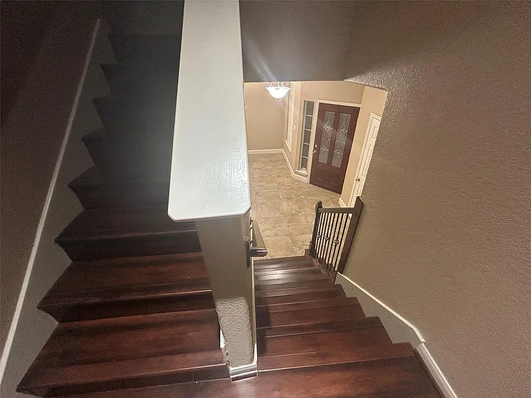 8911 Silent Willow Ln — Photo 10