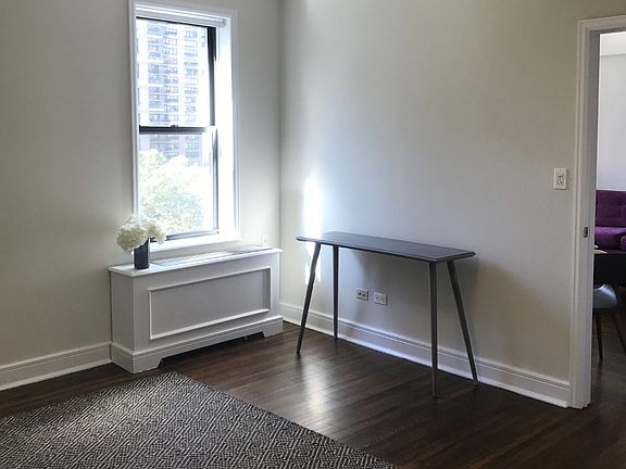 5th image of 210 W 70th St APT 701
