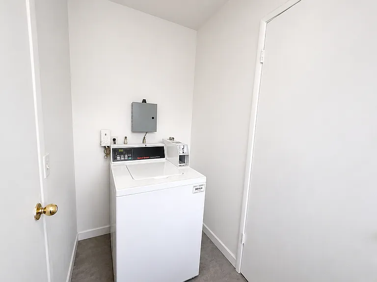 1268 Casita Dr #2 — Photo 27