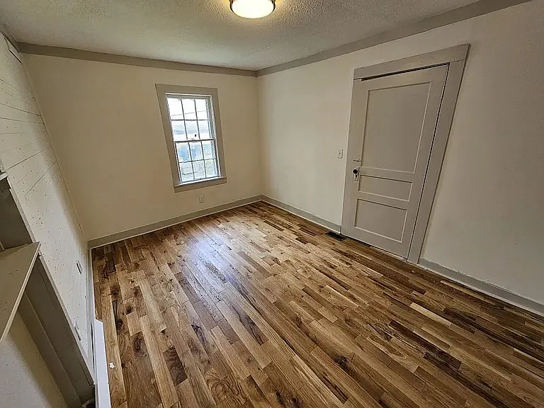 205 King St — Photo 5