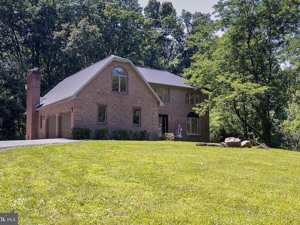 1st image of 800 Berrymans Ln
